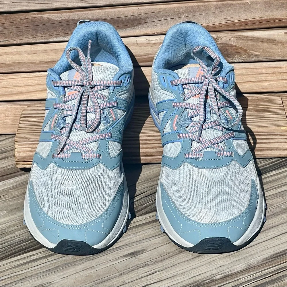 - New Balance 410 V7 Trail Sneakers SZ 10! EUC!